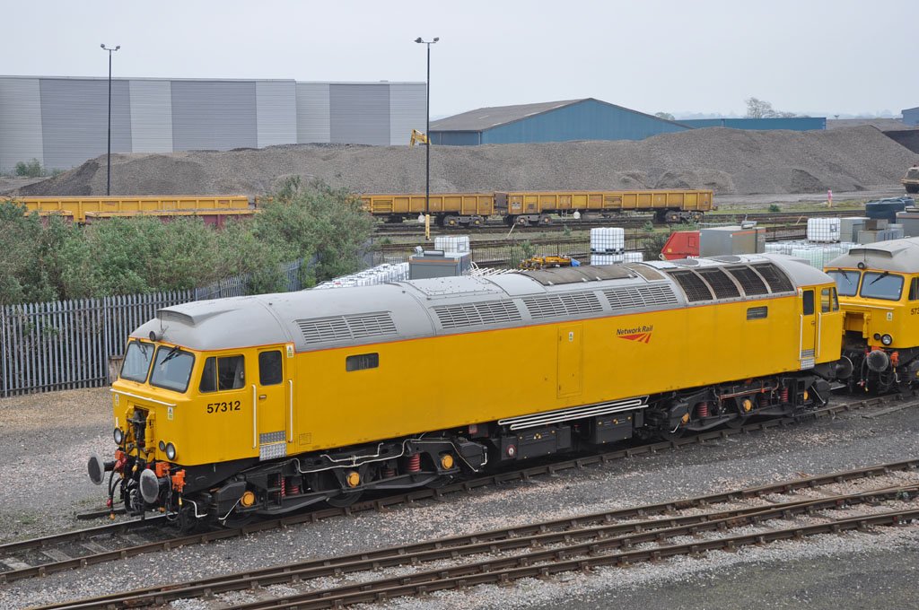 eastleighworks2ndmay201224.jpg