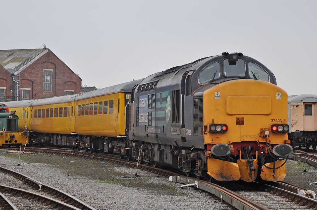 eastleighworks2ndmay20124.jpg