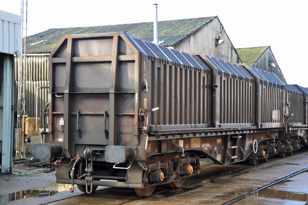 kib08990927eastleighworks17thjanuary2014.jpg