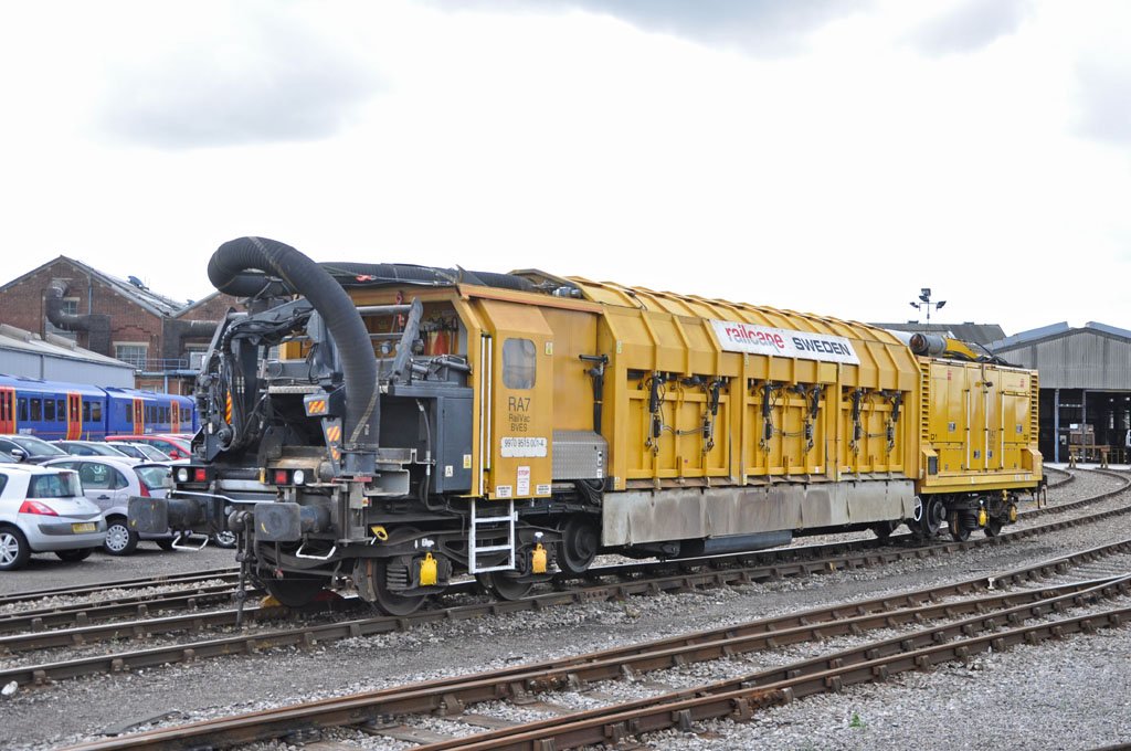 railvac95150014eastleighworks11thaugust20142.jpg