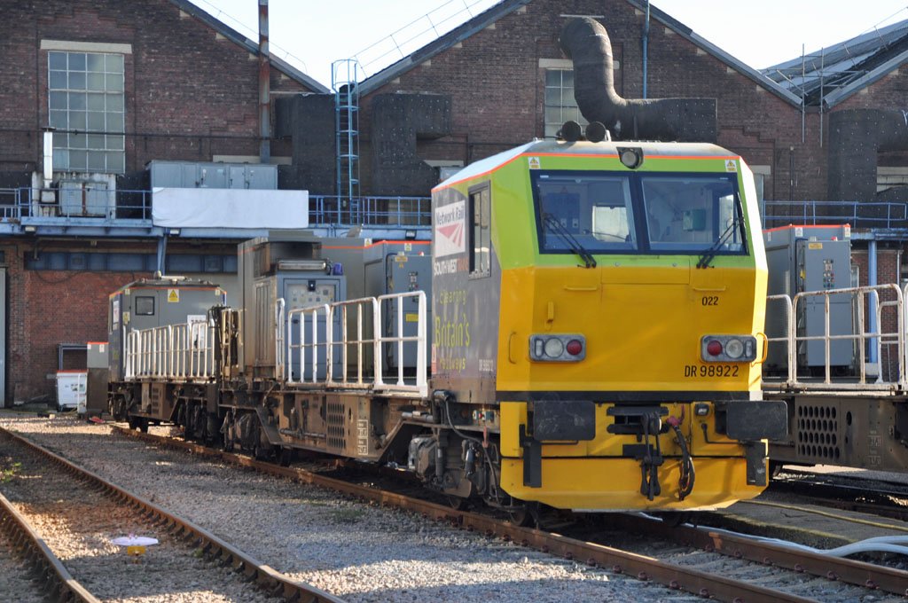 dr98922eastleighworks17thfebruary2015.jpg