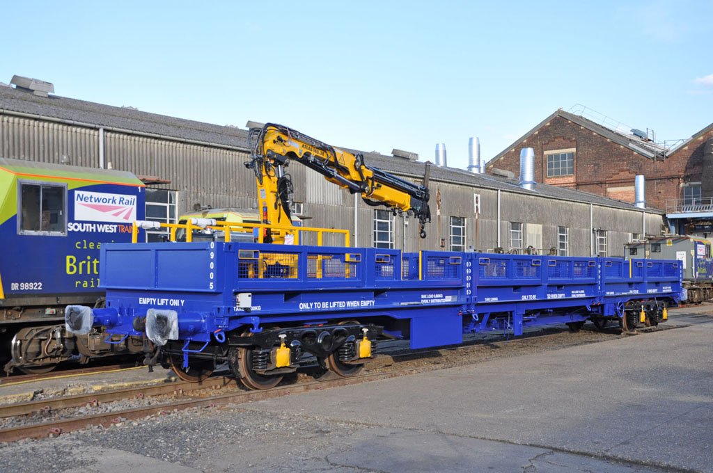 kha93190012eastleighworks30thapril20152.jpg