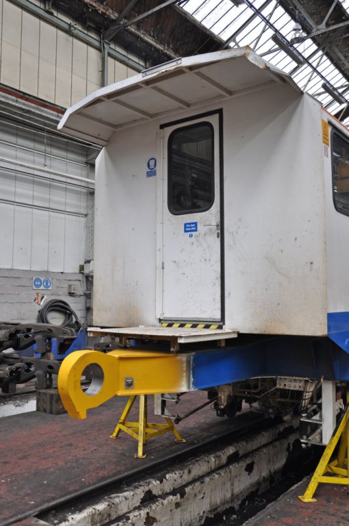tampertrailerpartofdr75501eastleighworks17thaugust20153.jpg