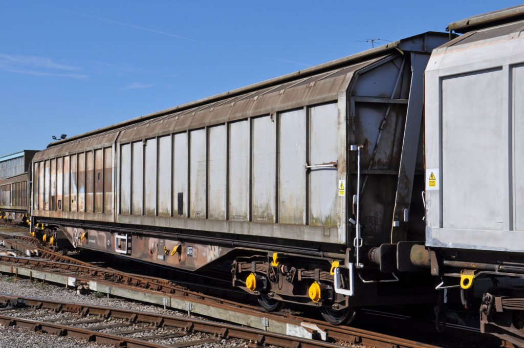 kva27953335eastleighworks28thapril2016.jpg