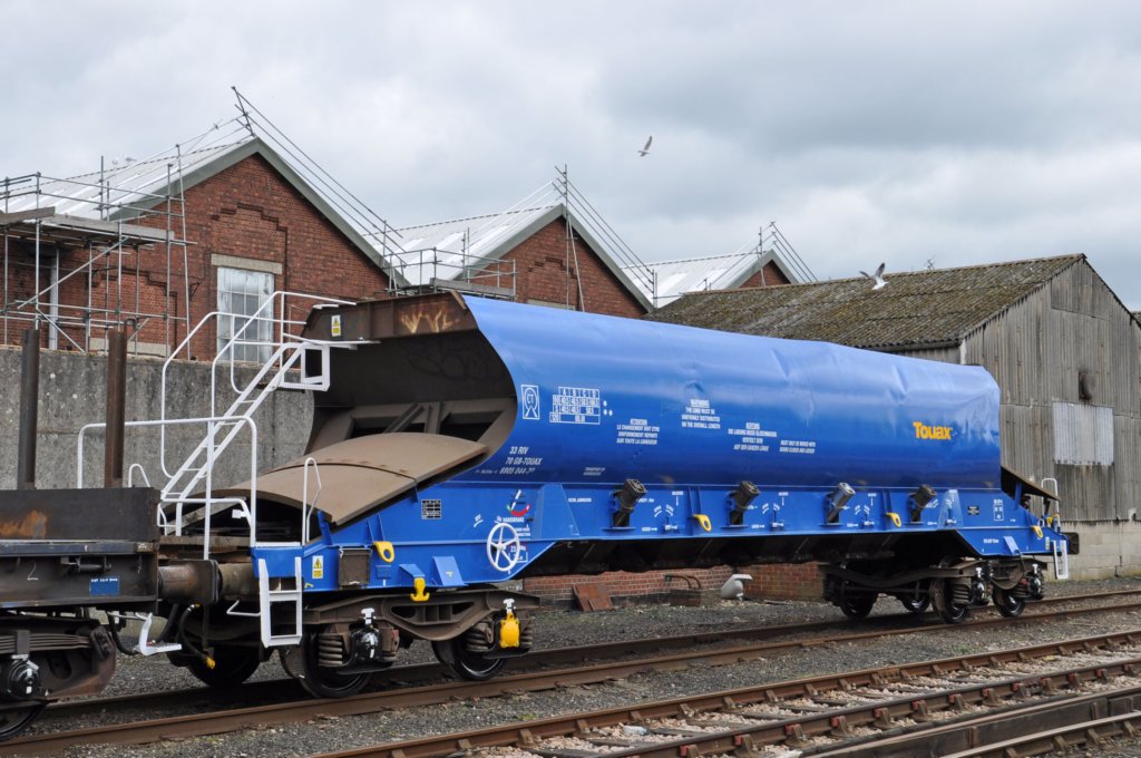 kpa69050447eastleighworks4thapril2017.jpg