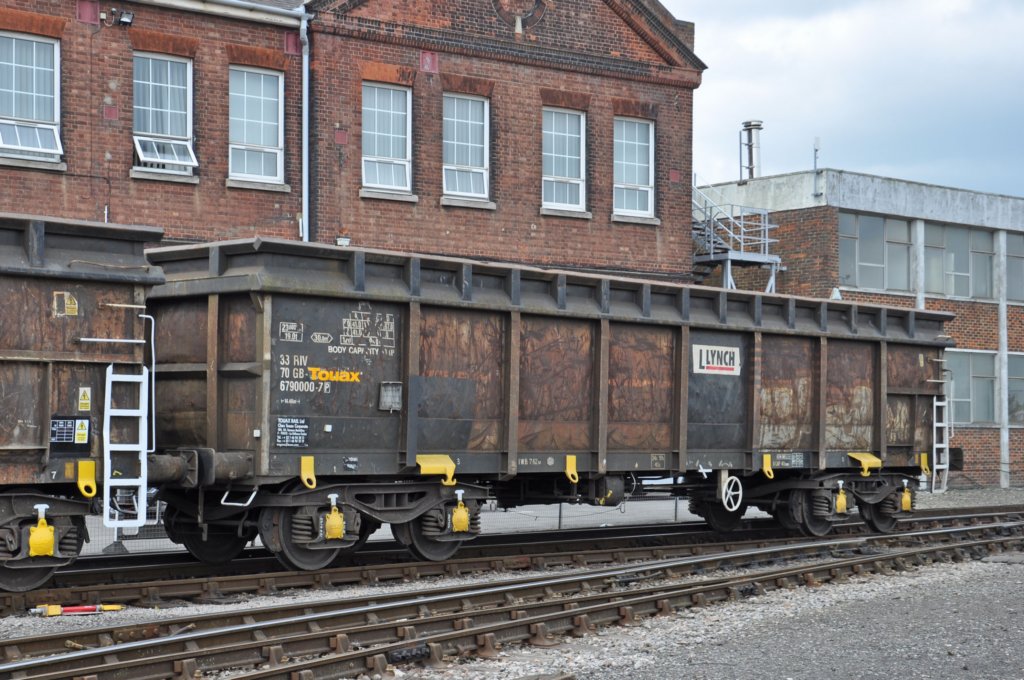 jra67900007eastleighworks11thmay2017.jpg