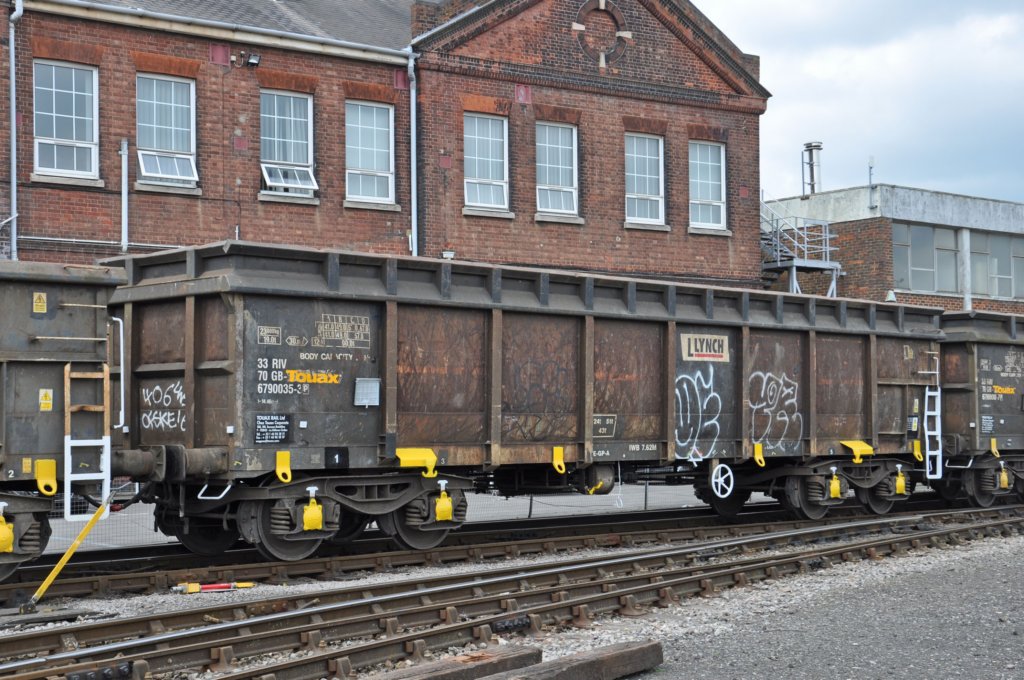 jra67900353eastleighworks11thmay2017.jpg