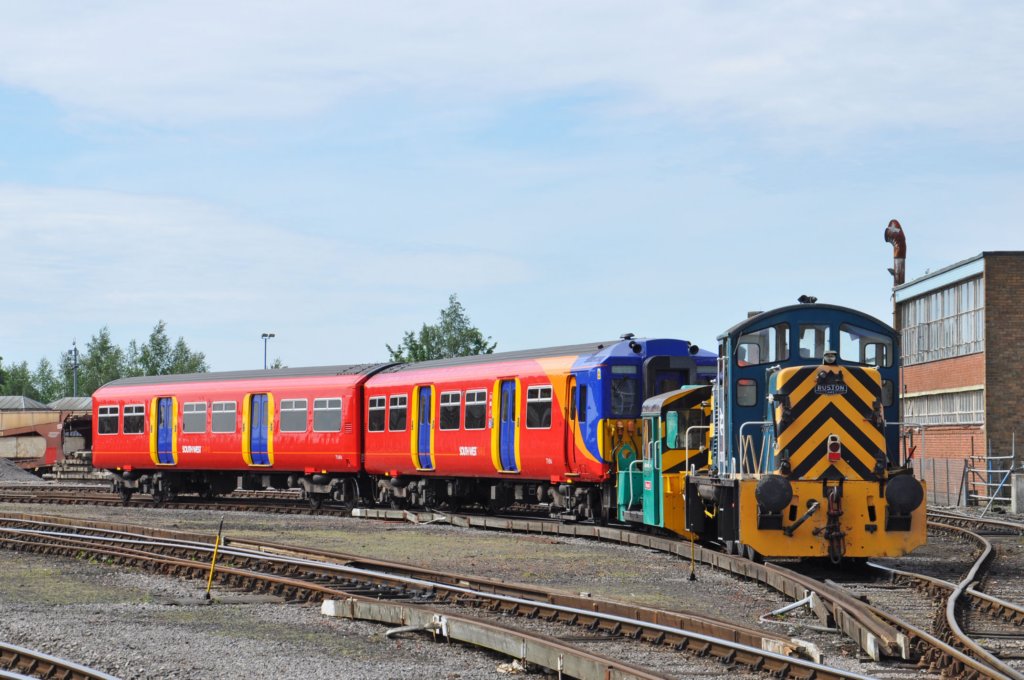 and3235397with77694and71694ofclass4555858eastleighworks22ndmay2017.jpg