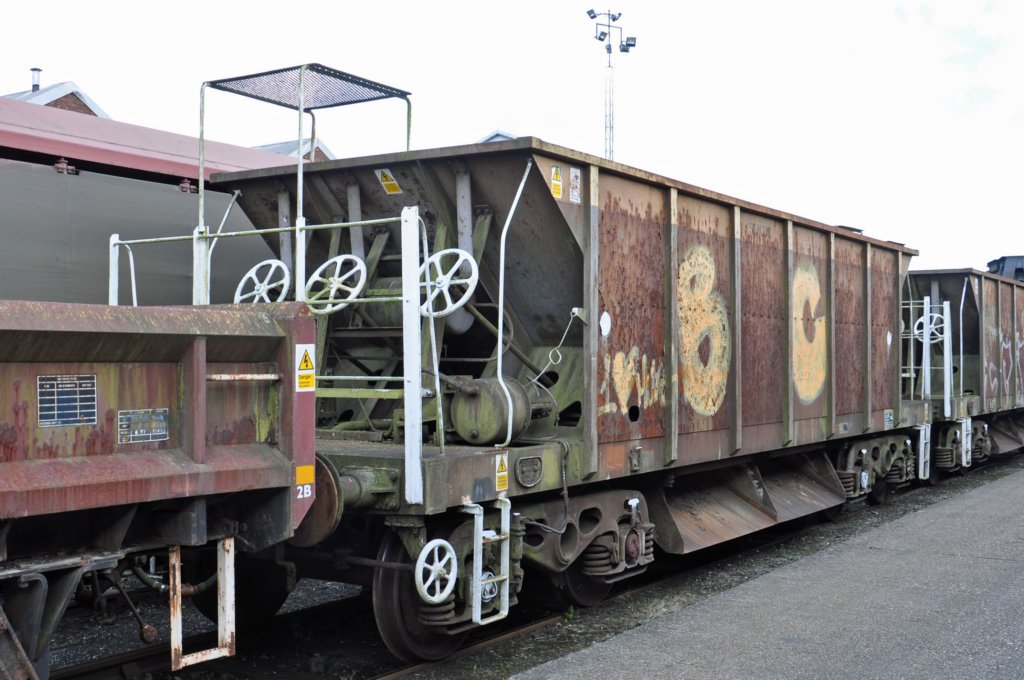 ygb980161eastleighworks6thjune20172.jpg
