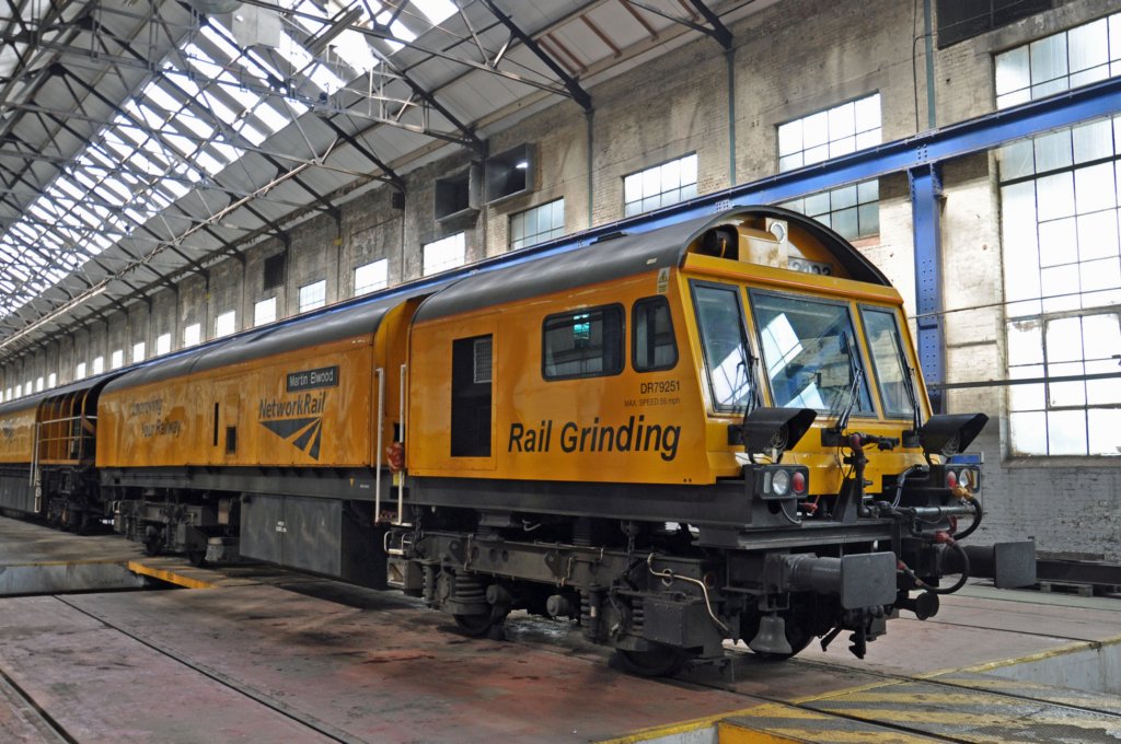 c2103railgrinderdr79251eastleighworks10thjuly2017.jpg