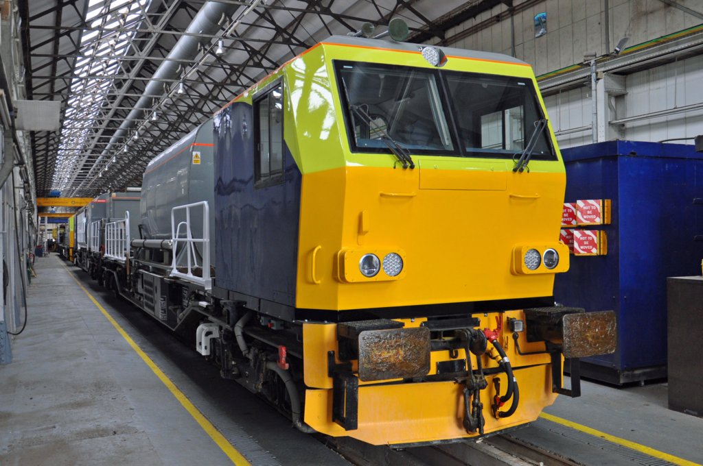 mpvdr98973anddr98923eastleighworks14thaugust2017.jpg