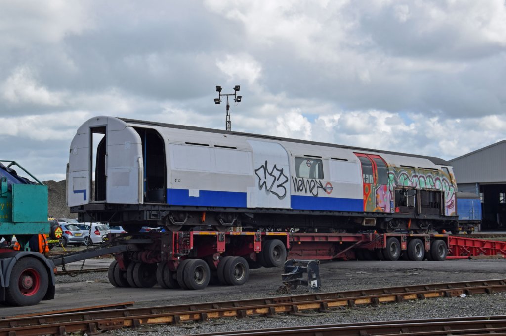 lu3122eastleighworks25thapril2019.jpg