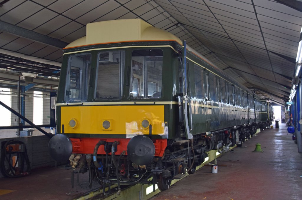 class117s5135659486and51388eastleighworks5thseptember2019.jpg