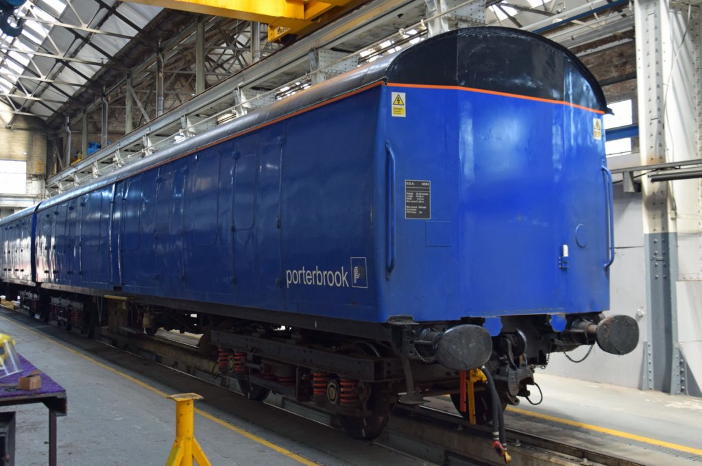 hstbarrier9393eastleighworks14thapril2020.jpg