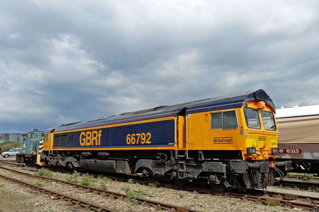 and07007eastleighworks19thapril2022.jpg