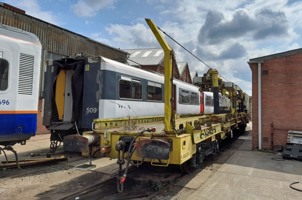 feas640936eastleighworks19thapril2022.jpg
